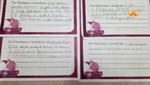 【英会話NOVA青森ドリームタウン校】✨サンタさんへのお手紙✨
